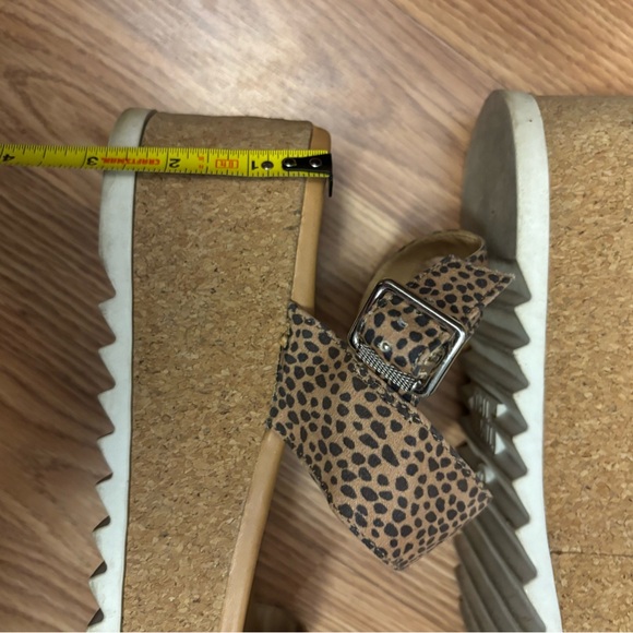 Time and Tru Tan Leopard Platform Sandals Size 10 - Picture 6 of 6